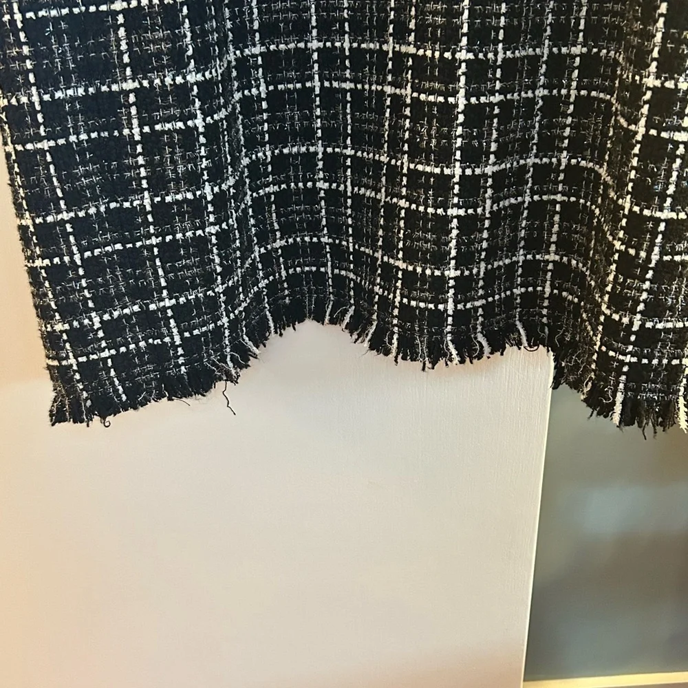 VISHAL Size Small Black and White Tweed Coat with Gold Buttons, Calf length - Picture 13 of 13